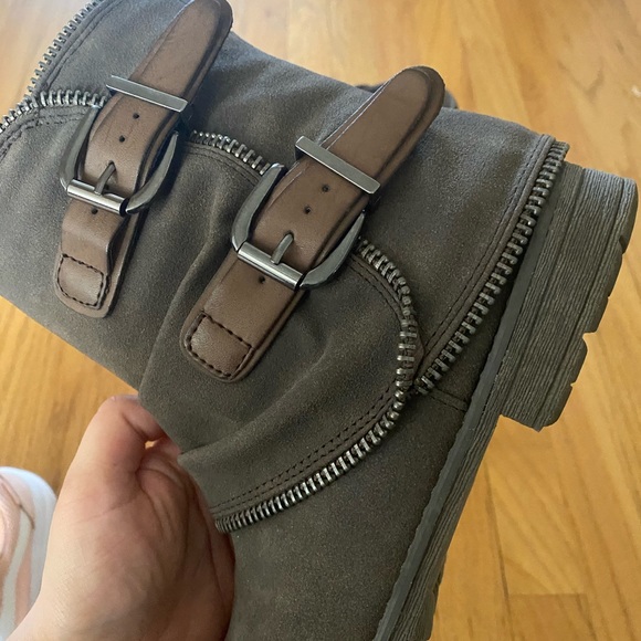 Never worn - Picture 2 of 4